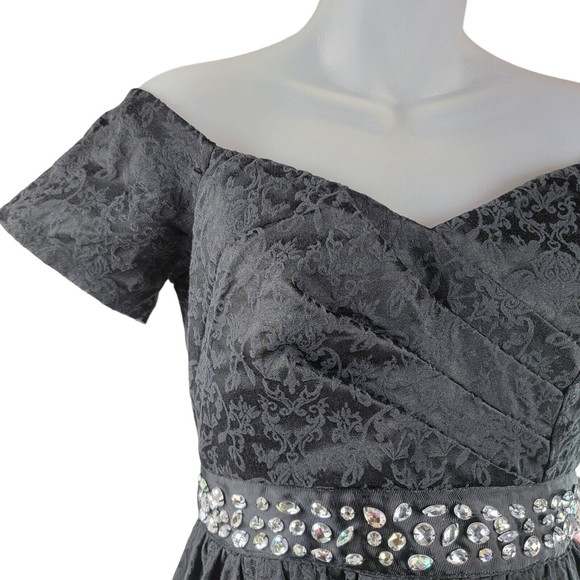 Trixxi Fit and Flare Mini Cocktail Dress Womens Junior Sz M Black Floral Gems - Picture 3 of 16